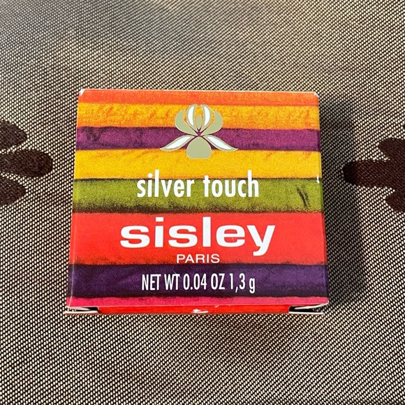 Sisley Paris Silver Touch Highlighter in White - Picture 3 of 4